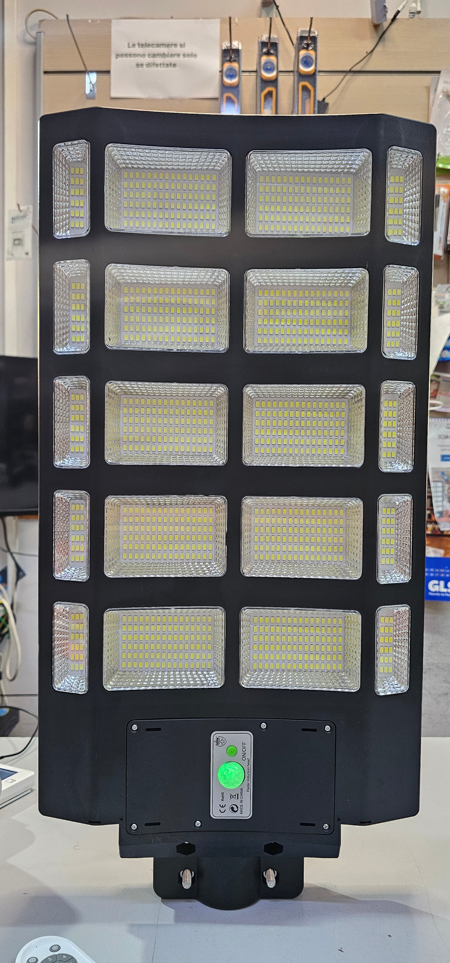 Lampione solare quadrifacciale 2000w
