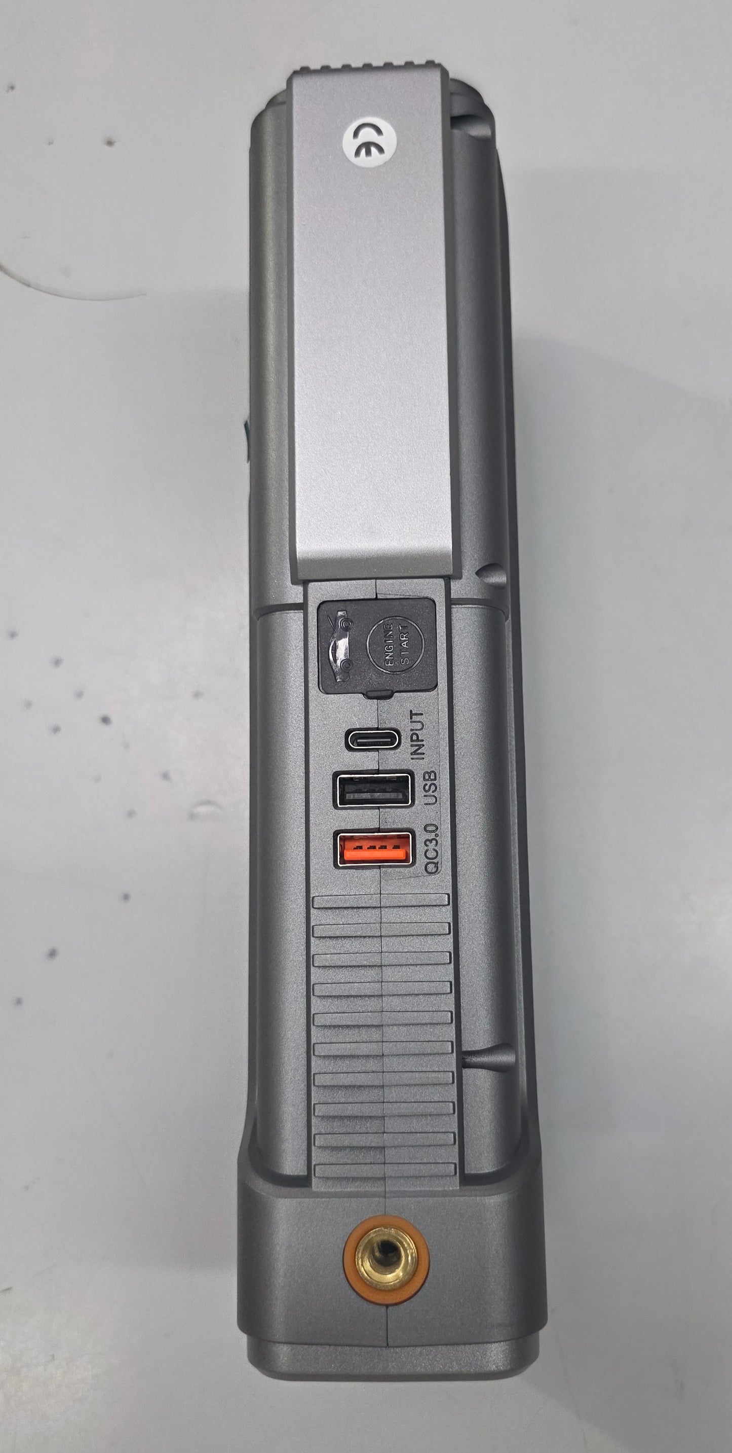 Avviatore compressore torcia powerbank